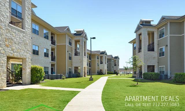 Knox St #3907 - Photo 5 of 50