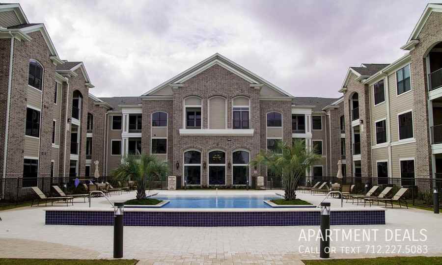 5359 Space Center Blvd #4389