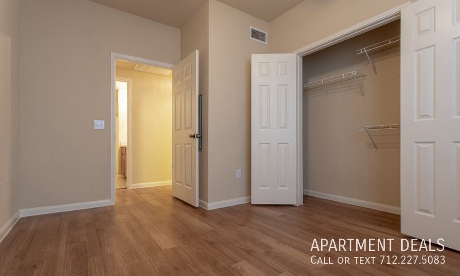 2926 Oak Rd #4125 - Photo 3 of 50