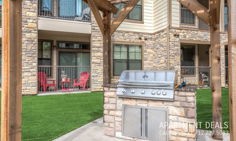 4909 Lake Gladewater Ct #1340 - Photo 5 of 8