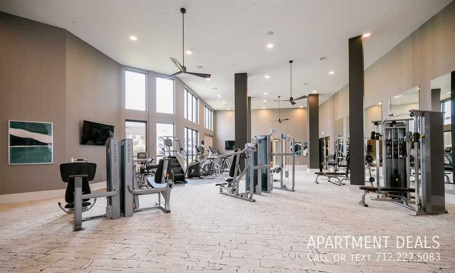 5606 Berkley Knoll Cir #1356 - Photo 2 of 37