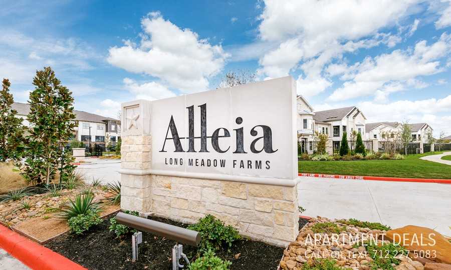 5606 Berkley Knoll Cir #1356 - Photo 3 of 37