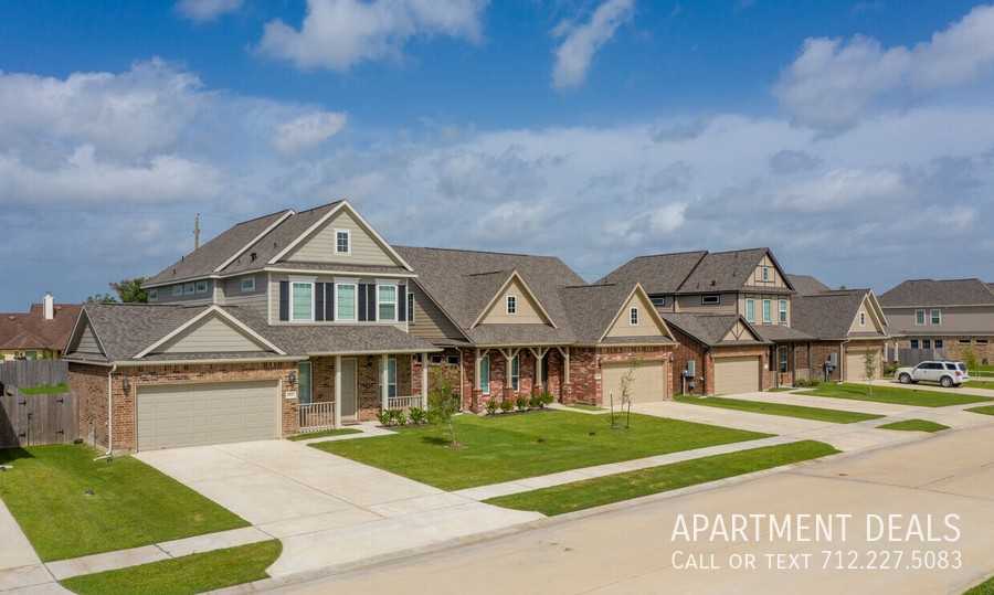 6563 Jewel Stone Ln #2749 - Photo 3 of 33