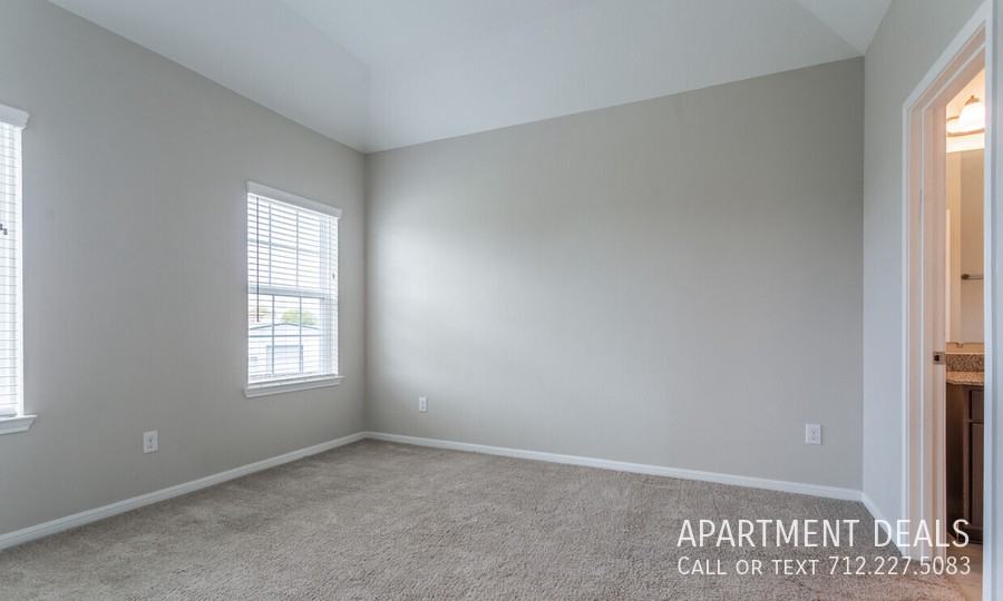 6563 Jewel Stone Ln #2749 - Photo 7 of 33