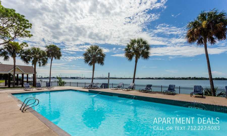 1815 Larrabee St #2822 - Photo 4 of 50