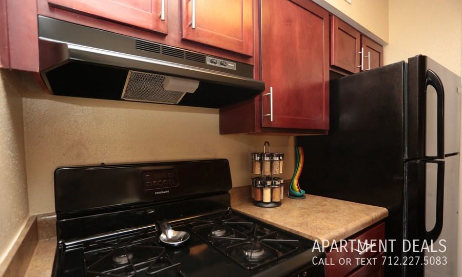 4607 Nasa Pkwy #3256 - Photo 4 of 41