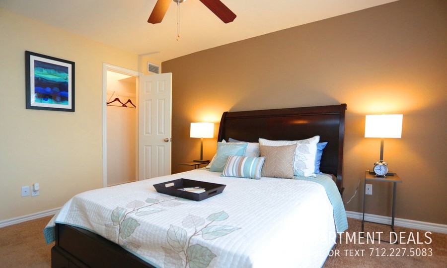 4607 Nasa Pkwy #3256 - Photo 7 of 41