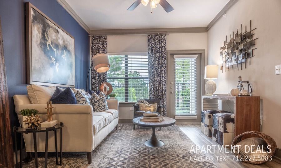 21134 Spring Town Dr #1292 - Photo 6 of 50