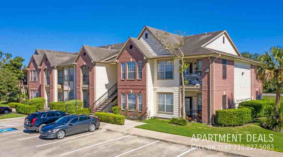 10831 30th Ave N #4138 - Photo 2 of 29