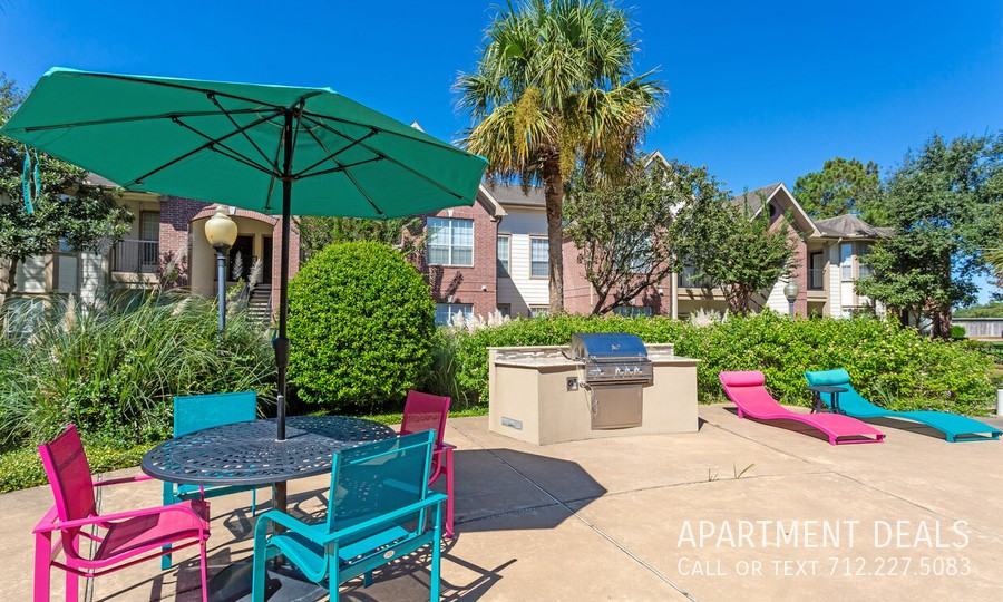 10831 30th Ave N #4138 - Photo 5 of 29