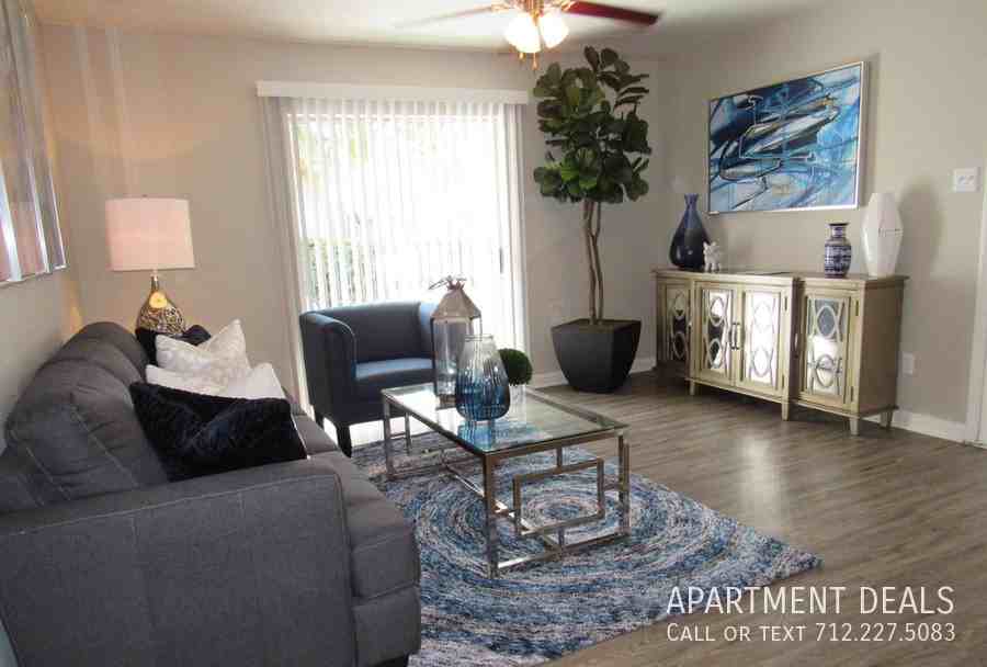 Emmett F Lowry Expy #4146 - Photo 4 of 13