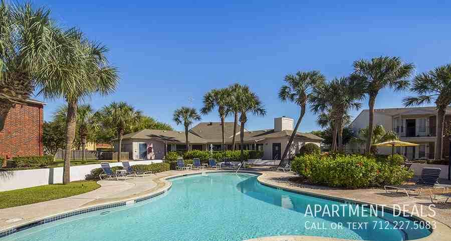 Emmett F Lowry Expy #4146 - Photo 7 of 13