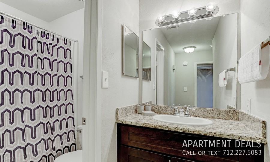 2707 13th Ave N #4570 - Photo 2 of 7