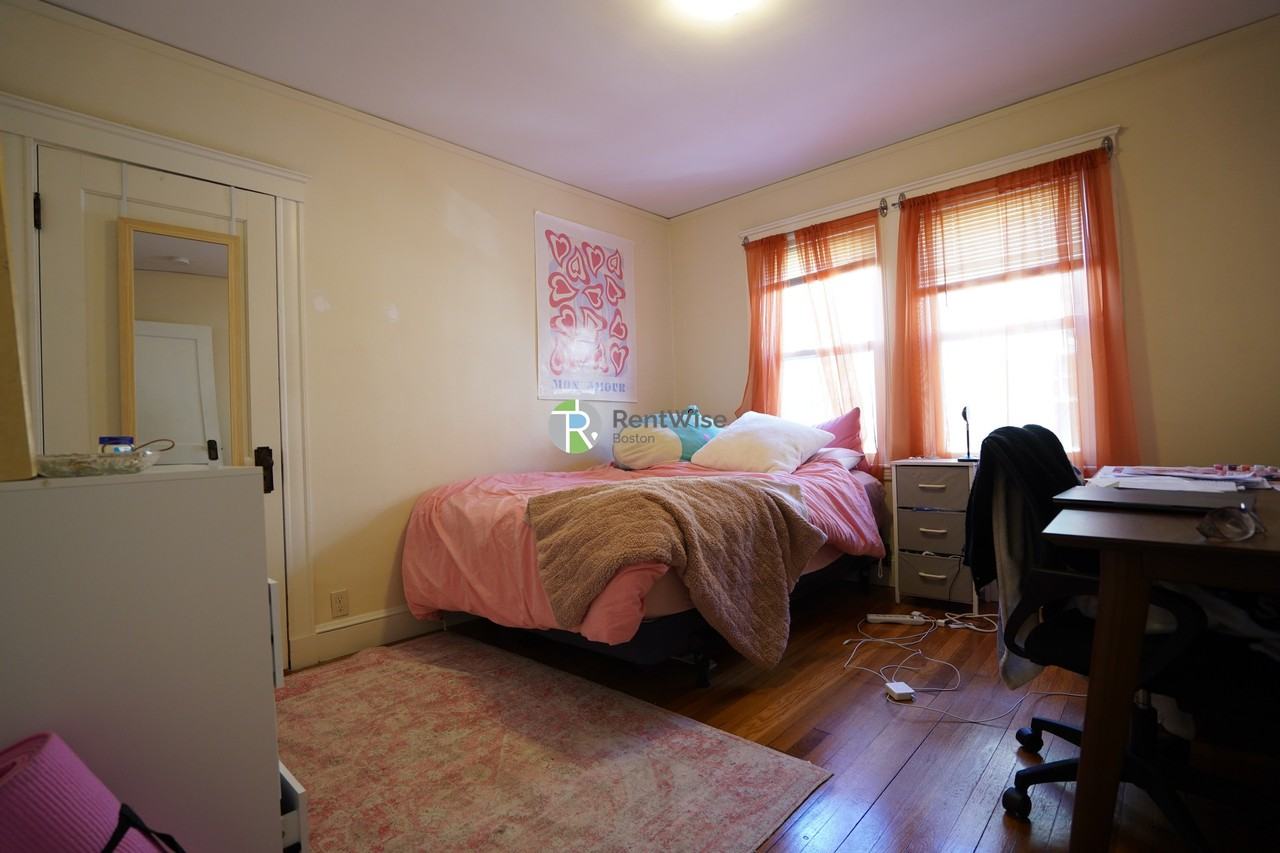 22 Edison Ave #1 - Photo 7 of 17