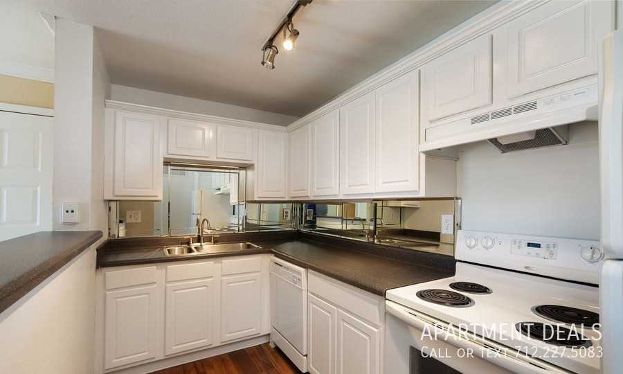 15651 Eastcape Dr #2825