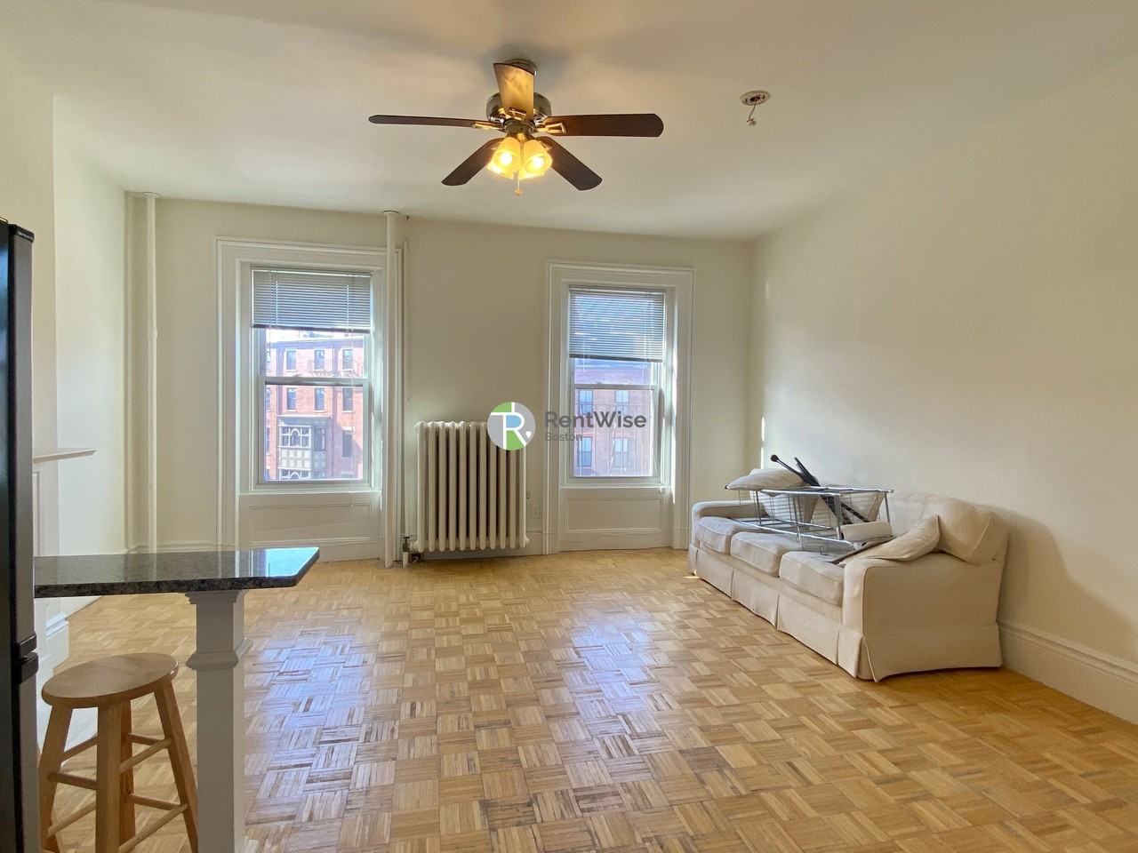 90 Charles St #32 - Photo 3 of 16