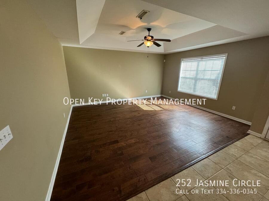 252 Jasmine Cir - Photo 2 of 16