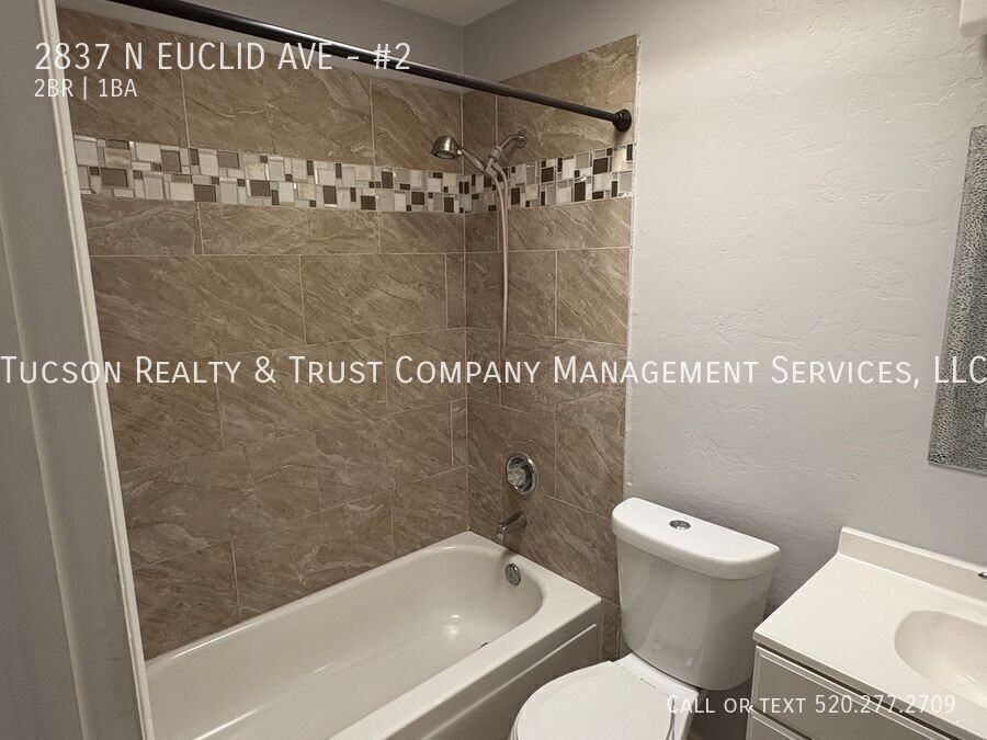 2837 N Euclid Ave #2 - Photo 6 of 10