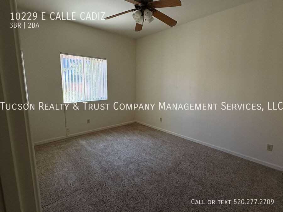 10229 E Calle Cadiz - Photo 5 of 16