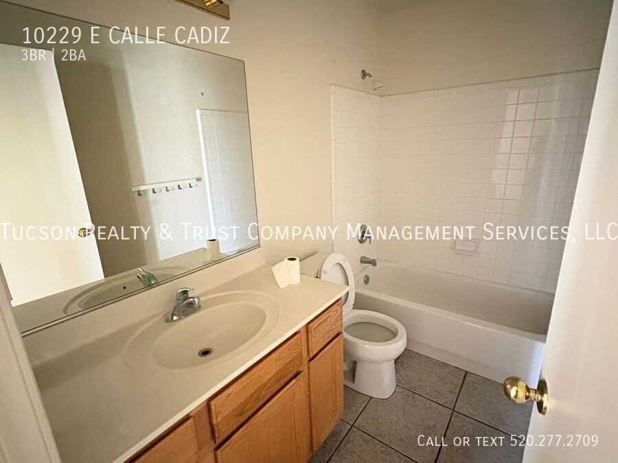 10229 E Calle Cadiz - Photo 7 of 16