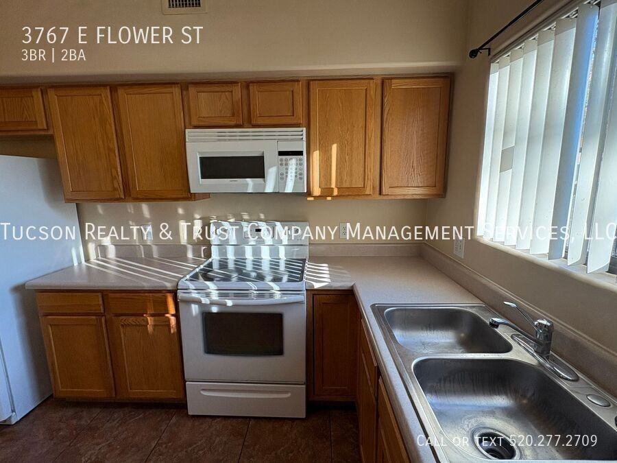 3767 E Flower St - Photo 6 of 17