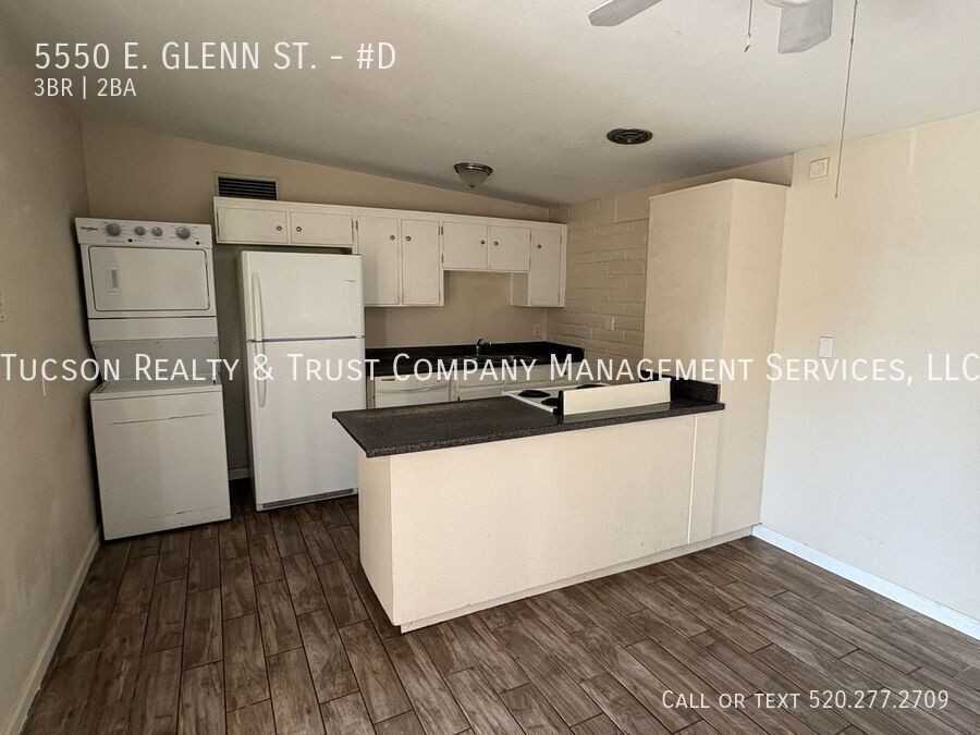 5550 E Glenn St #D - Photo 3 of 10