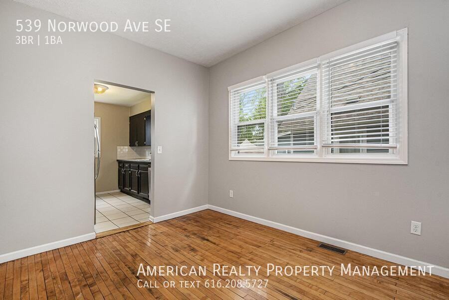 539 Norwood Ave Se - Photo 6 of 18