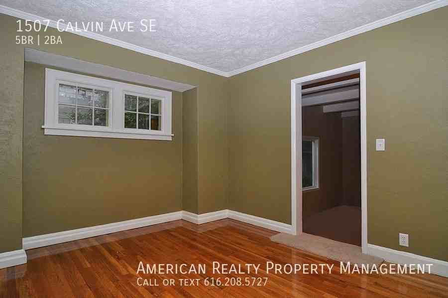 1507 Calvin Ave Se - Photo 4 of 18