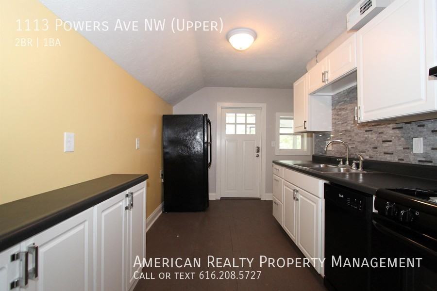 1113 Powers Ave Nw - Photo 4 of 9