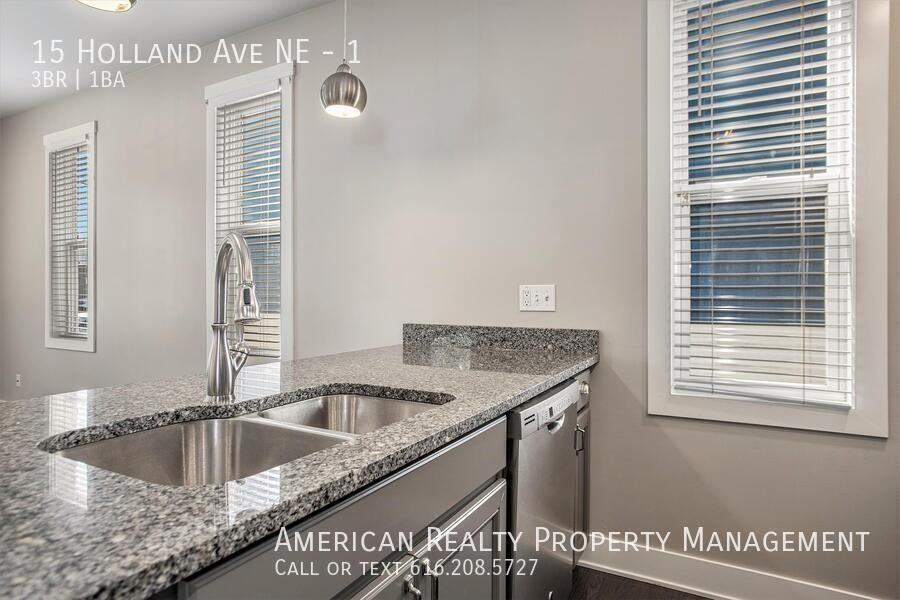 15 Holland Ave Ne #1 - Photo 6 of 16