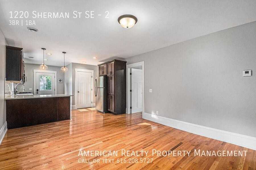 1220 Sherman St Se #2 - Photo 4 of 16