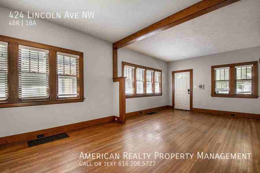 424 Lincoln Ave Nw - Photo 6 of 17