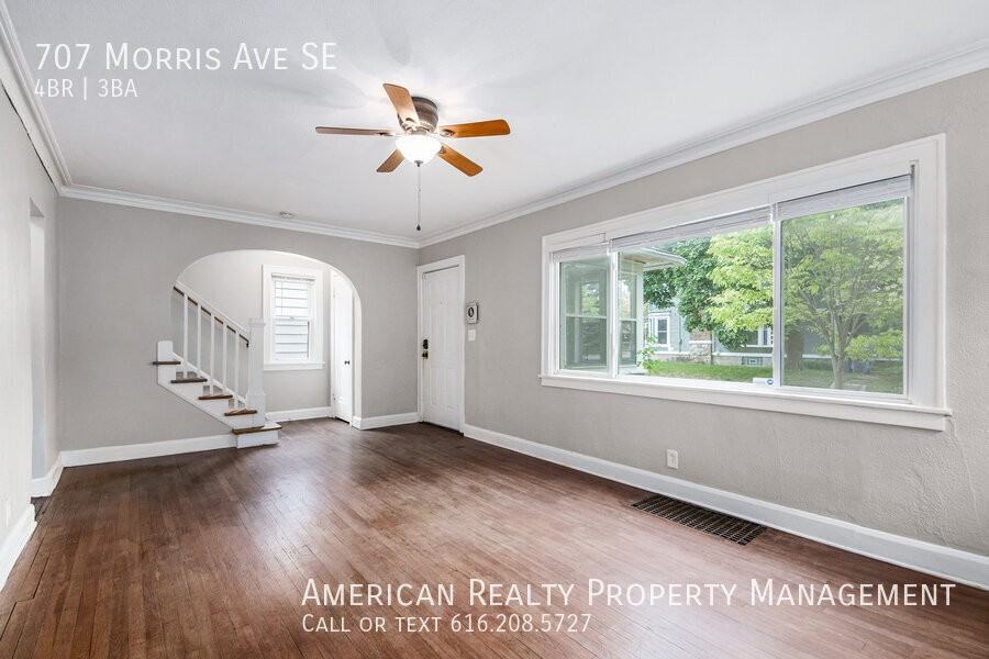 707 Morris Ave Se - Photo 2 of 19