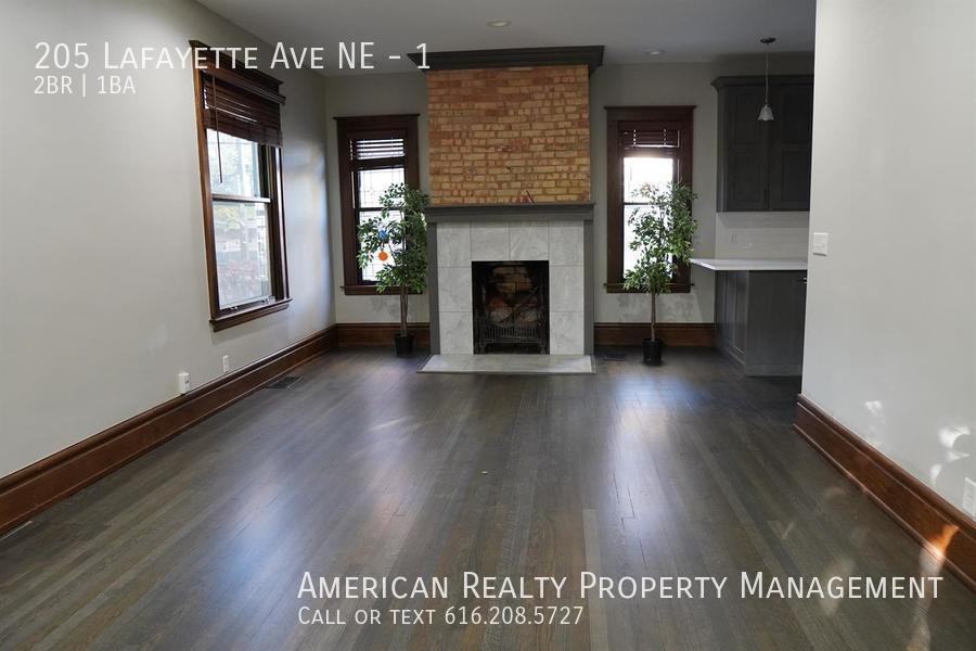 205 Lafayette Ave Ne #1 - Photo 4 of 7