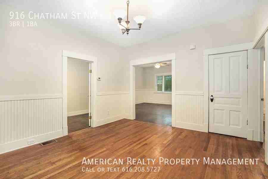 916 Chatham St Nw #1 - Photo 2 of 10