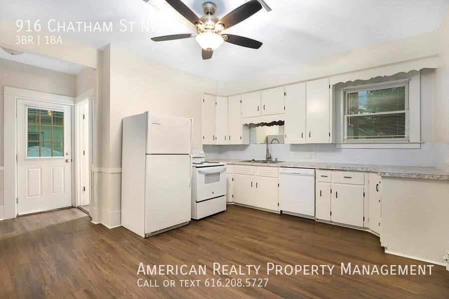 916 Chatham St Nw #1 - Photo 3 of 10