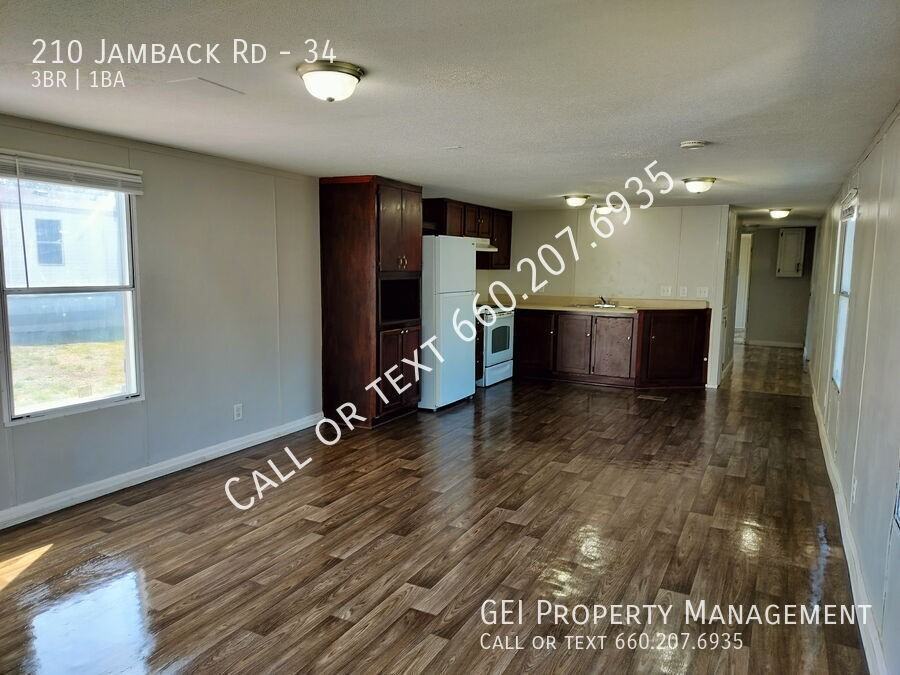 210 Jamback Rd #34 - Photo 2 of 9