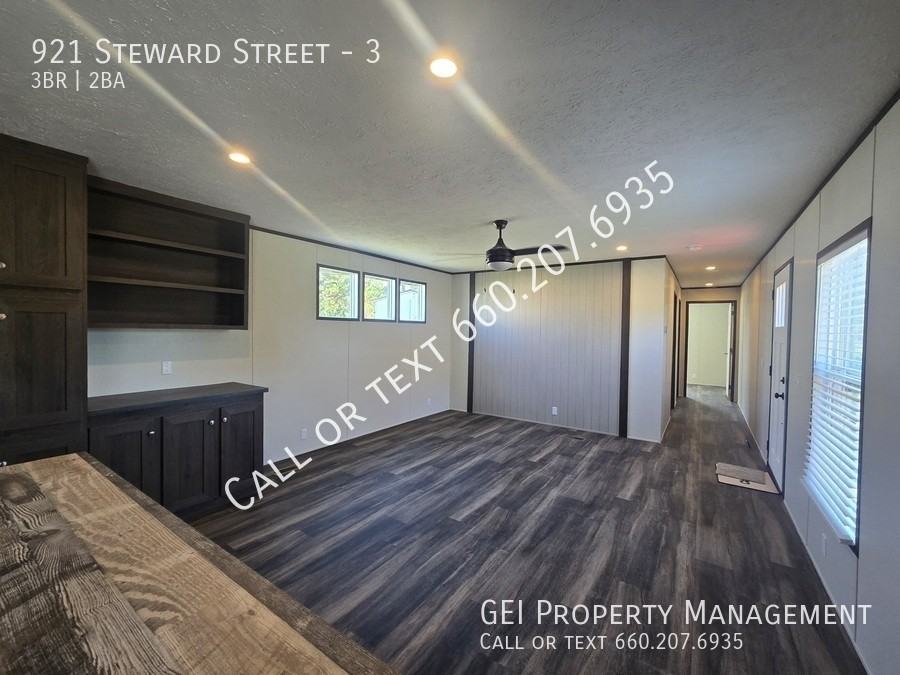 921 Steward St #3 - Photo 7 of 22