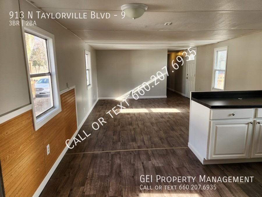 913 N Taylorville Blvd #9 - Photo 6 of 21