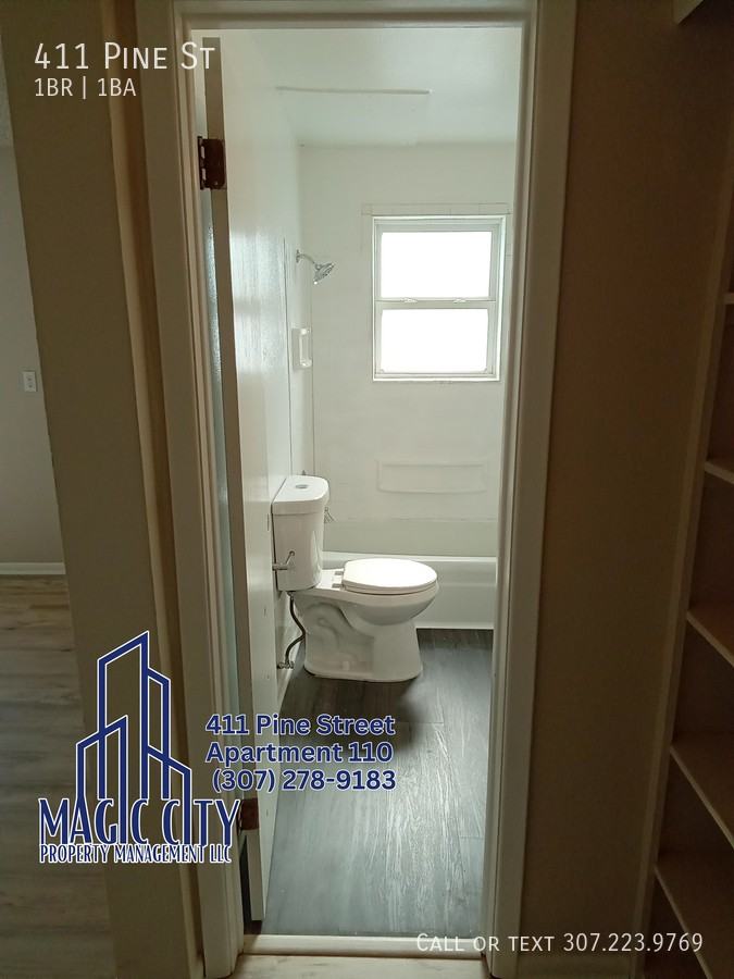 411 Pine St - Photo 6 of 15