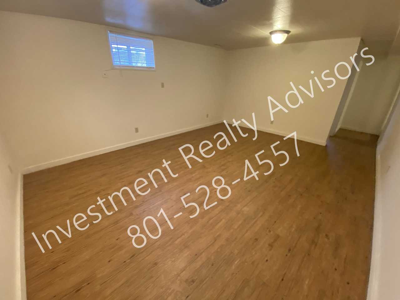 587 N Main St - Photo 2 of 10