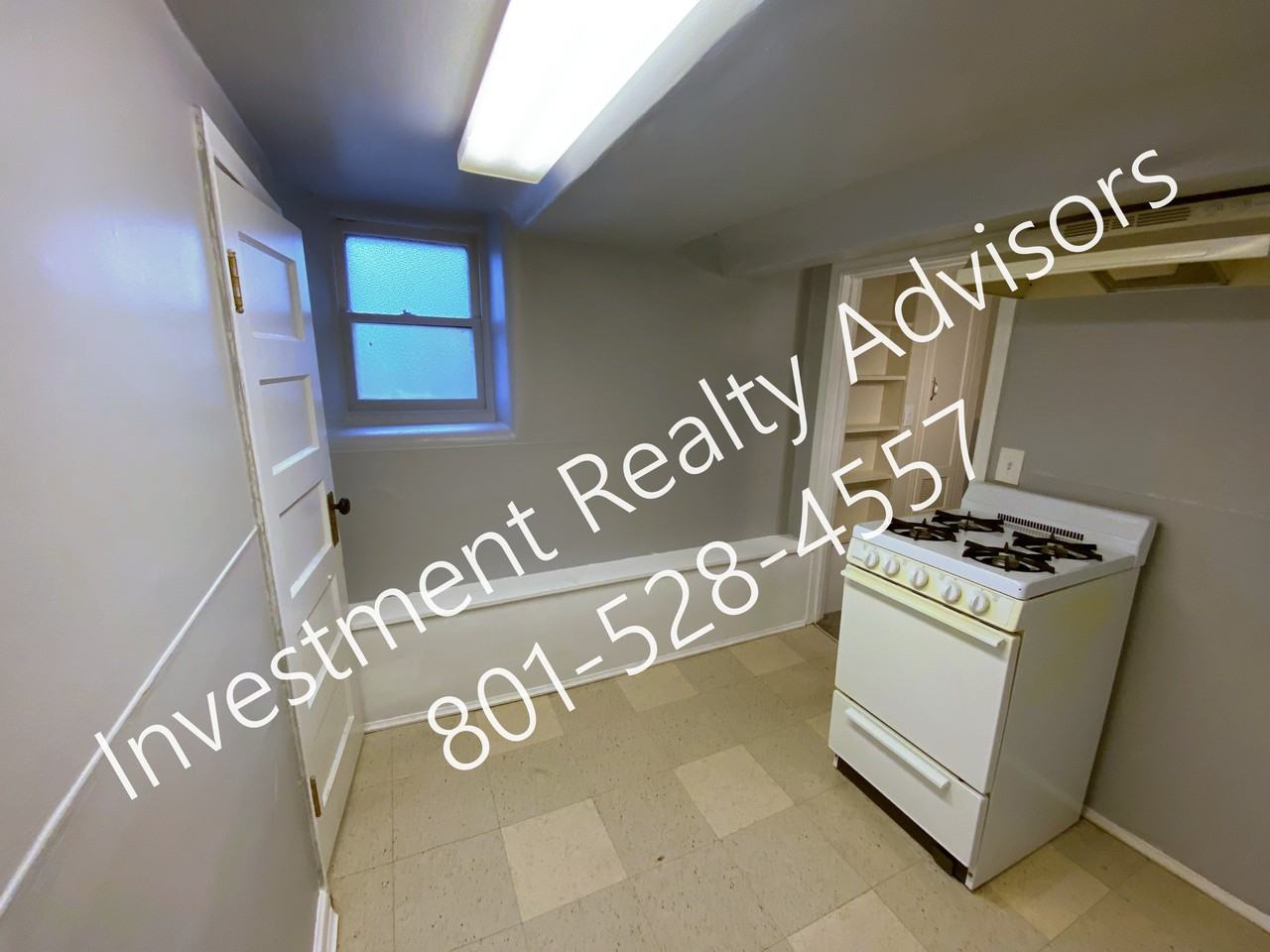 234 1/2 N Spencer Ct - Photo 7 of 10