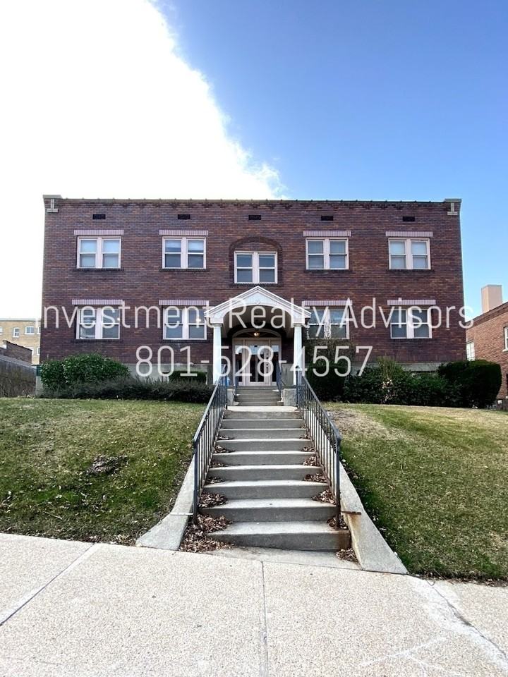 146 E 2nd Ave #2 - Photo 5 of 5