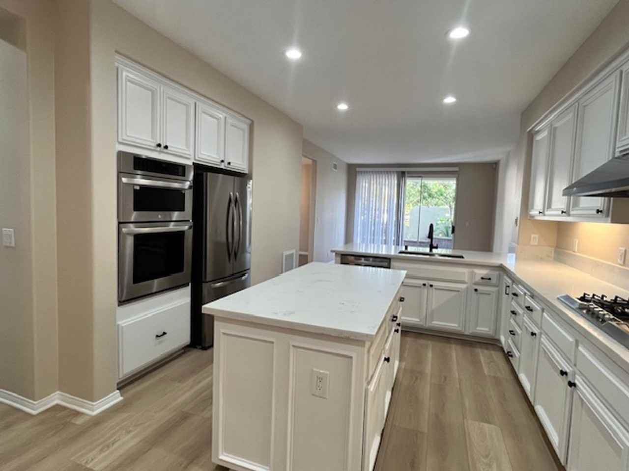 16 Brigmore Aisle - Photo 5 of 22