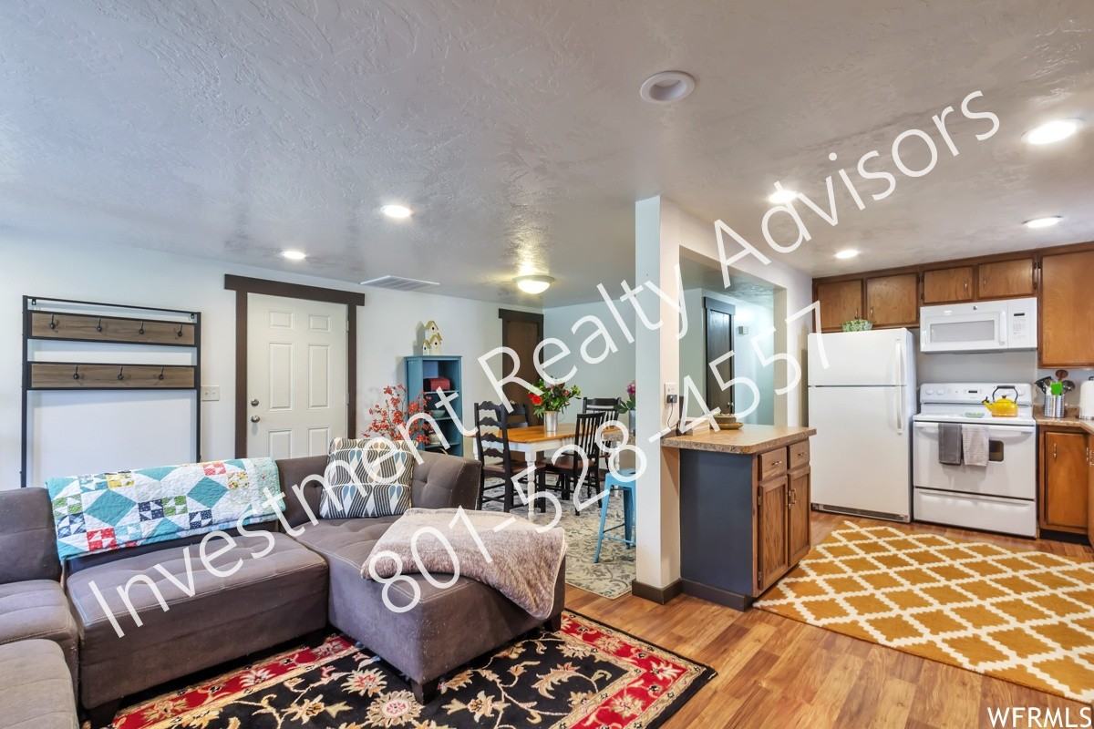 8136 Cottonwood Hills Cir #16A - Photo 3 of 12