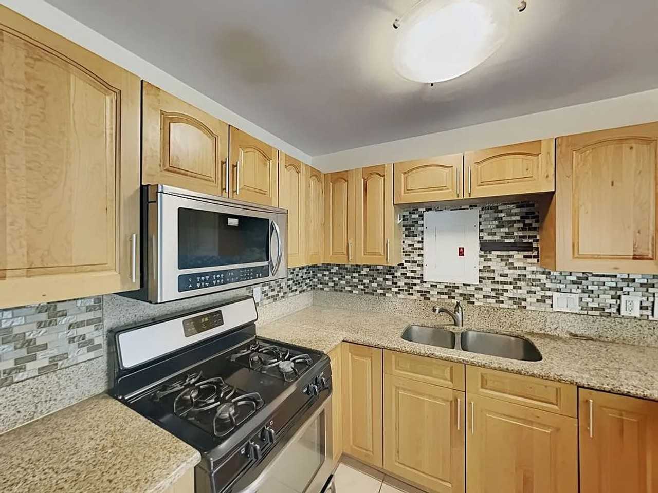 91-1135 Puamaeole St #20T - Photo 6 of 14