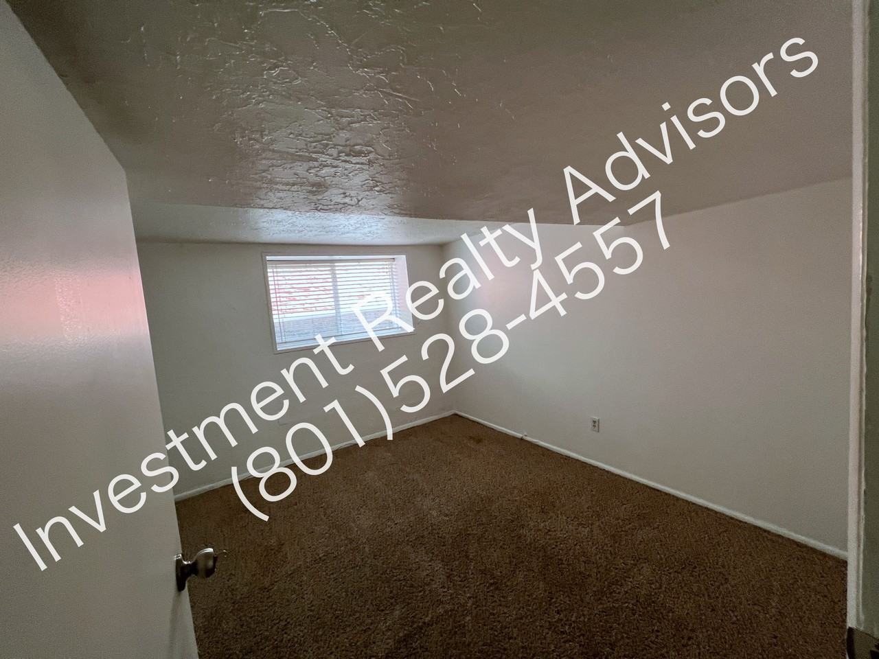 568 S 900 E #3 - Photo 7 of 9