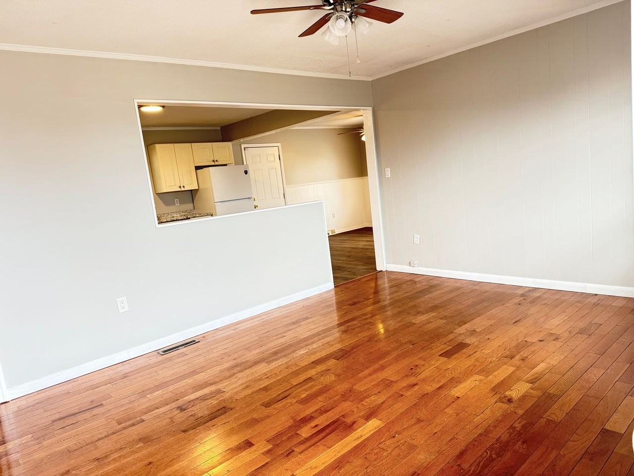 2023 Highland Rd - Photo 3 of 18