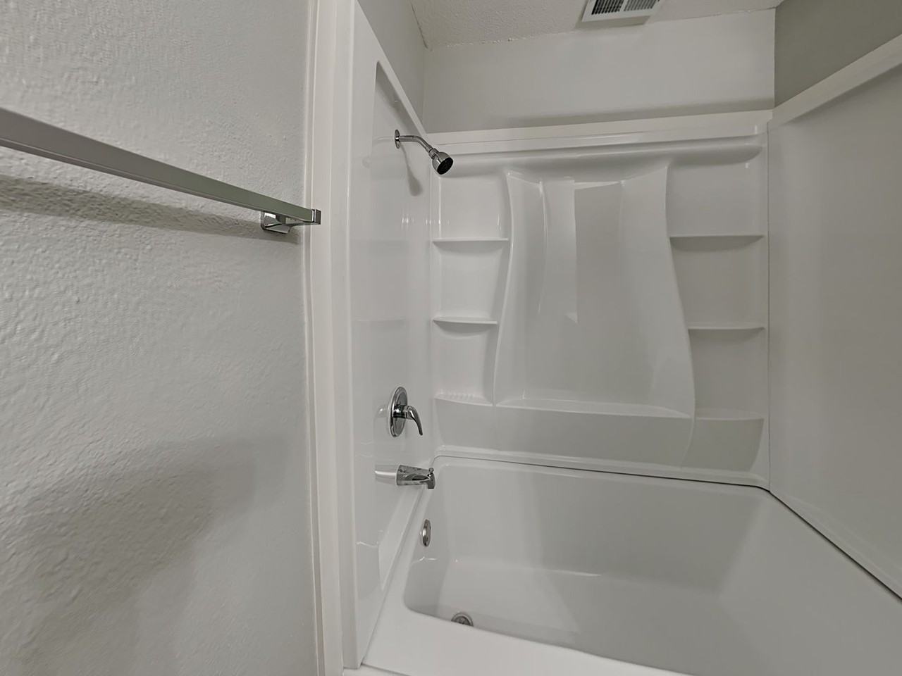 2138 Onetta Dr - Photo 7 of 16