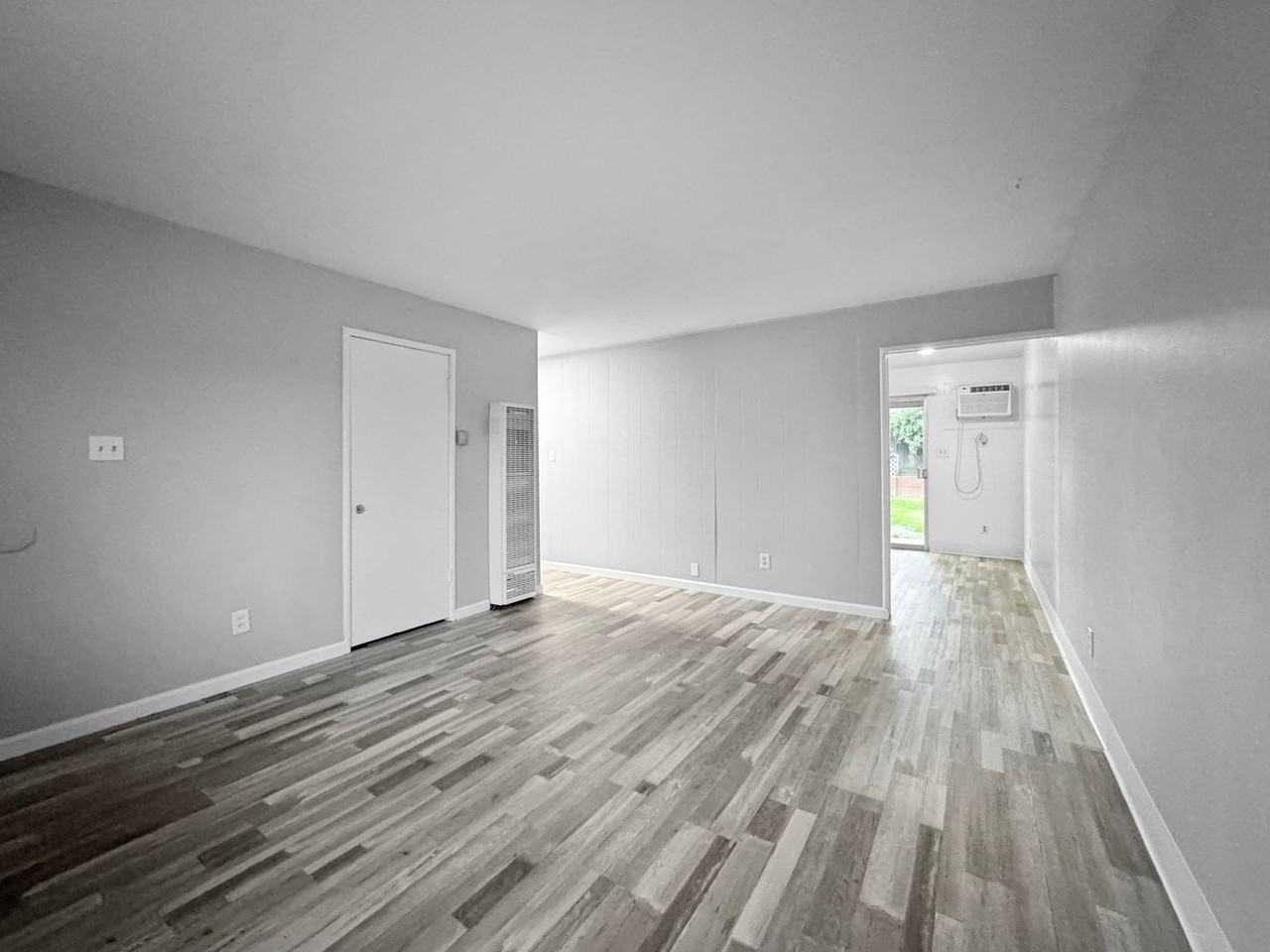 5405 Manzanita Ave - Photo 6 of 17